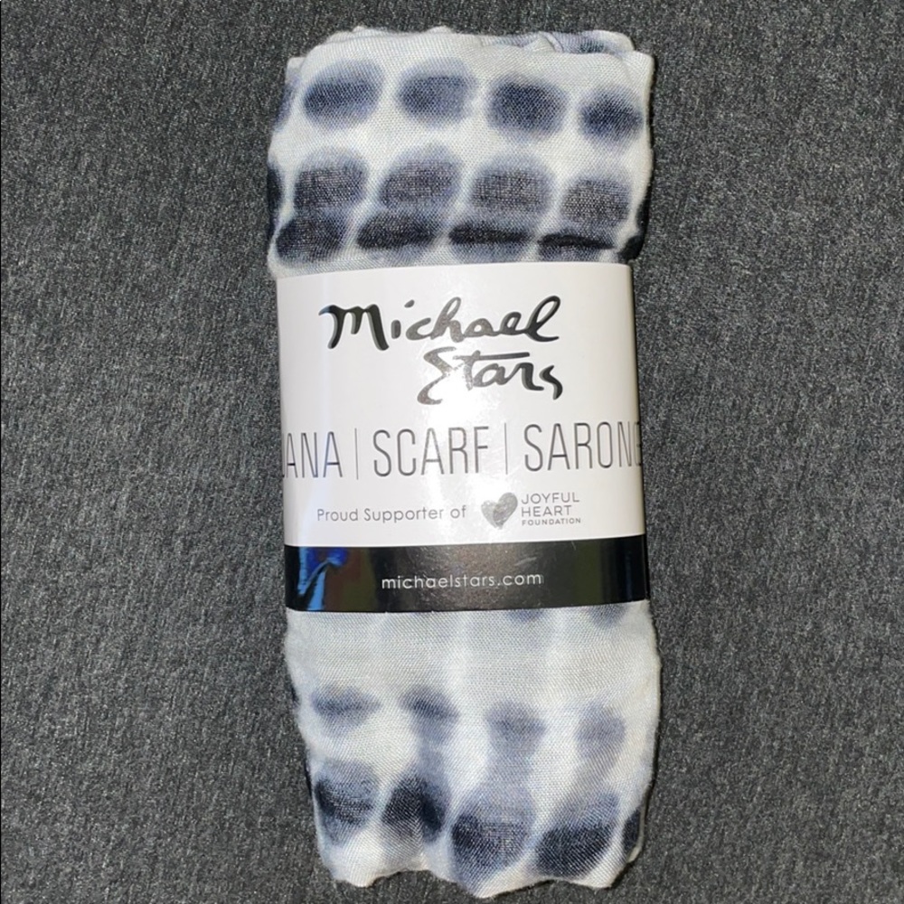 Michael stars scarf/sarong